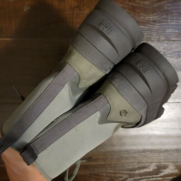 NEW UGG The UGG Lug Boots Womens 7.5 Moss Green Outdoors Rugged Chunky Grunge - Picture 6 of 9